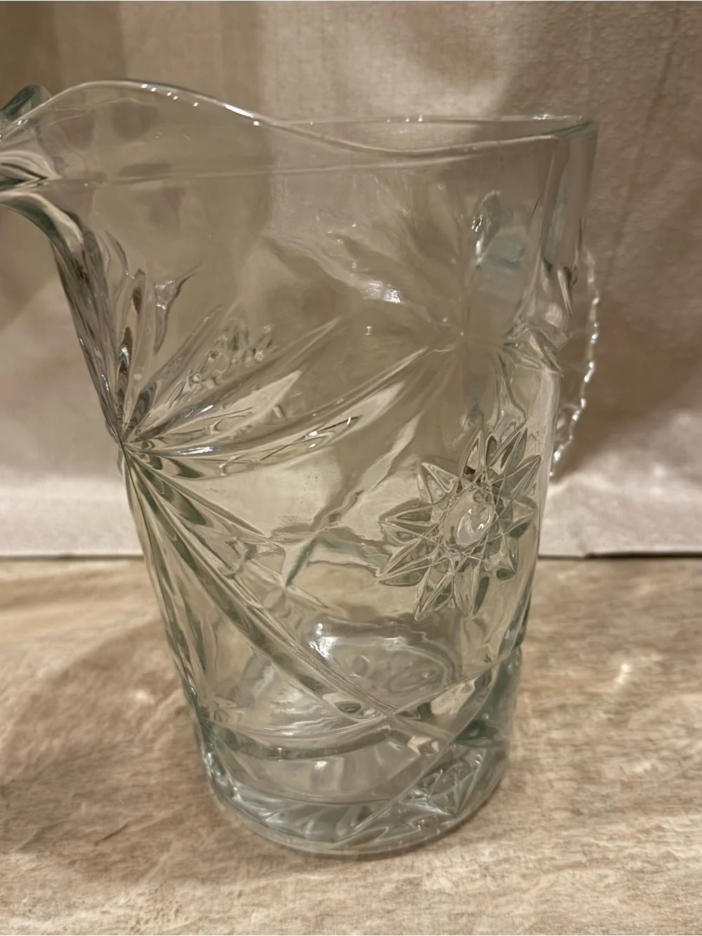 Anchor Hocking Star of David patterned Pressed Glass Pitcher with Starburst